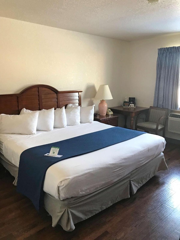 Americas Best Value Inn Sault Ste. Marie image 5